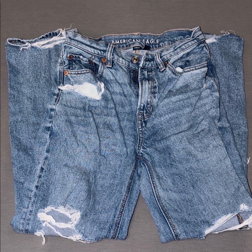 American Eagle Outfitters Distressed Blue Jeans